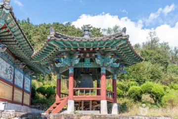 순화리 삼층석탑 여행 추천 - 메고지고