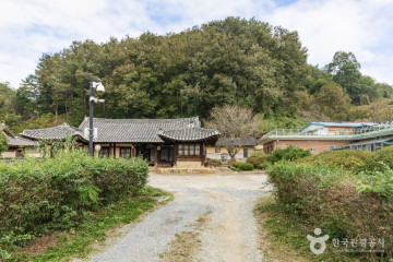 청천수변공원 여행 추천 - 메고지고
