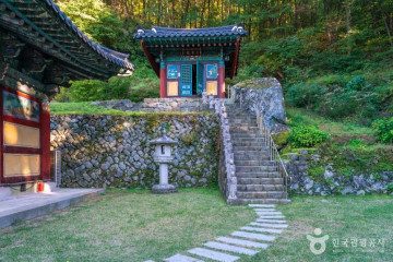 낙동강승전기념관 여행 추천 - 메고지고