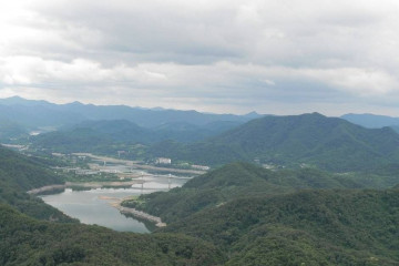 요산공원 여행 추천 - 메고지고
