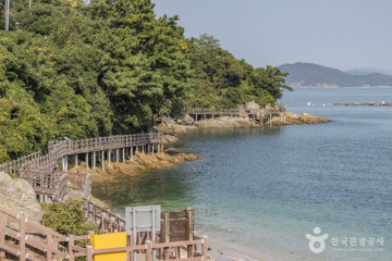 연대도 여행 추천 - 메고지고
