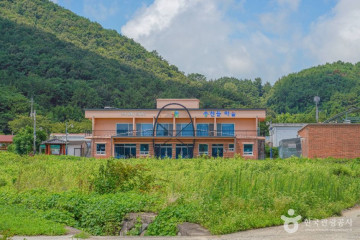 고성 학동마을 옛 담장 여행 추천 - 메고지고
