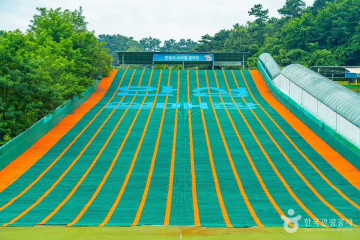 안성 남사당 공연장 여행 추천 - 메고지고