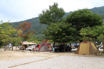 달궁힐링야영장 여행 추천 - 메고지고