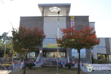 가평학도의용대 참전비 여행 추천 - 메고지고