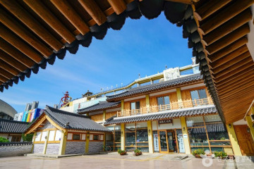 로라비트 일산점 여행 추천 - 메고지고