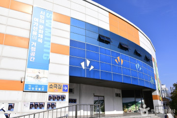 익산시솜리문화예술회관 여행 추천 - 메고지고