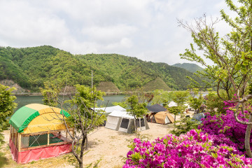 용암사(옥천) 여행 추천 - 메고지고