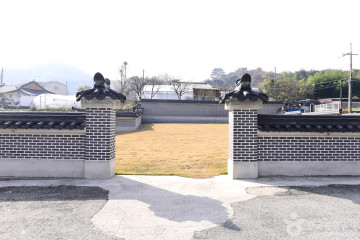 동학농민혁명박물관 여행 추천 - 메고지고