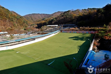 국화참숯불가마찜질 여행 추천 - 메고지고