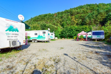 칼봉산자연휴양림 여행 추천 - 메고지고