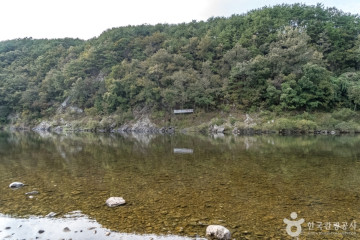 남노일 강변 여행 추천 - 메고지고