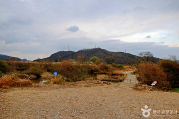 충주민속공예거리 여행 추천 - 메고지고
