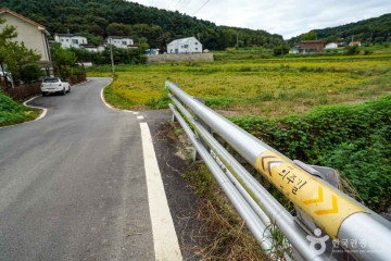 문산도서관 여행 추천 - 메고지고