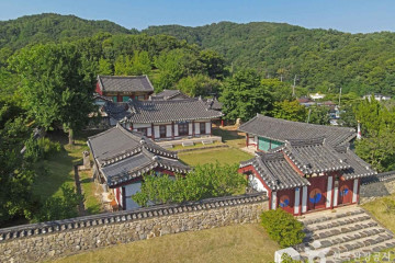 도솔광장 여행 추천 - 메고지고
