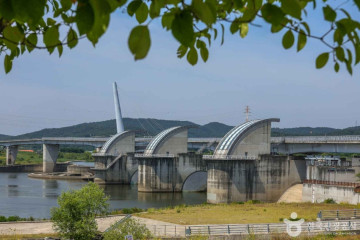 디아크문화관 여행 추천 - 메고지고