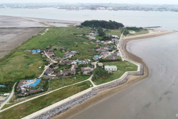 군산항 여행 추천 - 메고지고