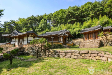 해군항공사령부 항공역사관 여행 추천 - 메고지고