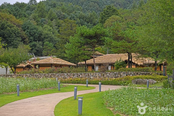 쪽빛하늘 펜션캠핑장 여행 추천 - 메고지고
