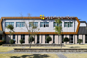 프로스트맥주협동조합 (망경동 에일맥주. 진주유등축제 흑맥주. 촉석루라거맥주. 진주석류에일맥주) 여행 추천 - 메고지고