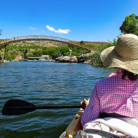 Burley Packwood · Wikimedia Commons · CC BY-SA 4.0 / https://commons.wikimedia.org/wiki/File:Patagonia_Lake_Arizona1.jpg / Usage: 저작자·CC 라이선스는 개별 Commons 파일에서 확인. 촬영사진 저작권 외 장소·미술품·인물·시설 자체의 별도 권리는 미확정. 실제 파일 다운로드·디코딩·픽셀 육안 확인·운영 사이트 첨부는 수행하지 않았음.