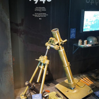 Olivier Bruchez · Wikimedia Commons · CC BY-SA 2.0 / https://commons.wikimedia.org/wiki/File:Narvik_War_Museum_-_48469187321.jpg / Rights: https://commons.wikimedia.org/wiki/File:Narvik_War_Museum_-_48469187321.jpg / Usage: 저작자·출처·라이선스 링크를 표시하고 변경 시 변경 내용을 명시해야 하며 동일조건변경허락을 준수.