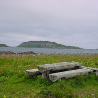 Hans Olav Lien · Wikimedia Commons · CC BY-SA 3.0 / https://commons.wikimedia.org/wiki/File:The_island_of_Horn%C3%B8ya_seen_from_Hasselneset_in_Vard%C3%B8.JPG / Rights: https://commons.wikimedia.org/wiki/File:The_island_of_Horn%C3%B8ya_seen_from_Hasselneset_in_Vard%C3%B8.JPG / Usage: 저작자·출처·라이선스 링크를 표시하고 변경 시 변경 내용을 명시해야 하며 동일조건변경허락을 준수.