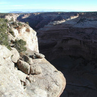 National Park Service · Wikimedia Commons · Public Domain / https://commons.wikimedia.org/wiki/File:CACH-Mummy_Cave_Landscape-Feb202002_68..jpg / Usage: Wikimedia Commons 개별 File 페이지의 출처·저작자·재사용 라이선스 기록. 원본 이미지 바이너리/HTTP/MIME/디코딩/관리자 저장은 미실시.