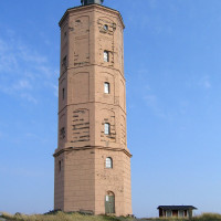 Miika Silfverberg · Wikimedia Commons · CC BY-SA 2.0 / https://commons.wikimedia.org/wiki/File:Soderskar-lighthouse.jpg / Rights: https://commons.wikimedia.org/wiki/File:Soderskar-lighthouse.jpg / Usage: 저작자·원본 파일 페이지·라이선스 링크 및 변경 여부를 표시. BY-SA 이미지를 수정·재배포할 경우 동일조건변경허락 준수. 저작권 외 시설·전시물·초상권은 별도 확인.