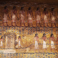 Carole Raddato (Following Hadrian) · CC BY-SA 2.0 · Wikimedia Commons / https://commons.wikimedia.org/wiki/File:KV17,_the_tomb_of_Pharaoh_Seti_I_of_the_Nineteenth_Dynasty,_Burial_chamber_J,_Book_of_Gates,_5th_hour,_detail_of_the_solar_barque,_Valley_of_the_Kings,_Egypt_(49846341861).jpg / Usage: 저작자·원본 파일 페이지·라이선스명·변경 여부 기재. CC BY-SA로 각색한 경우 해당 공유조건 준수. 파일 URL은 표준 MD5 경로 방식 생성; 실제 원본 HTTP 다운로드 및 관리자 가져오기 미검사.