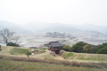 장보고공원 여행 추천 - 메고지고