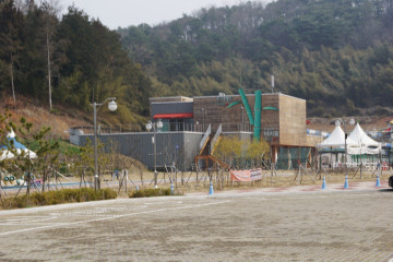 리쿼리움 여행 추천 - 메고지고
