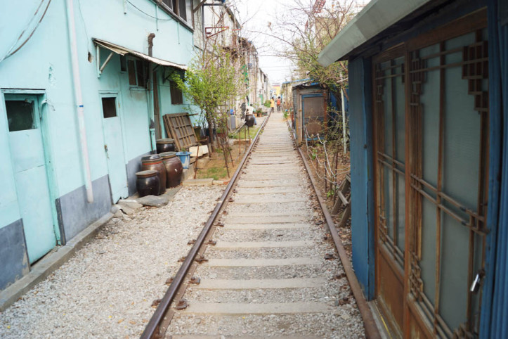 경암동철길마을 여행 추천 - 메고지고
