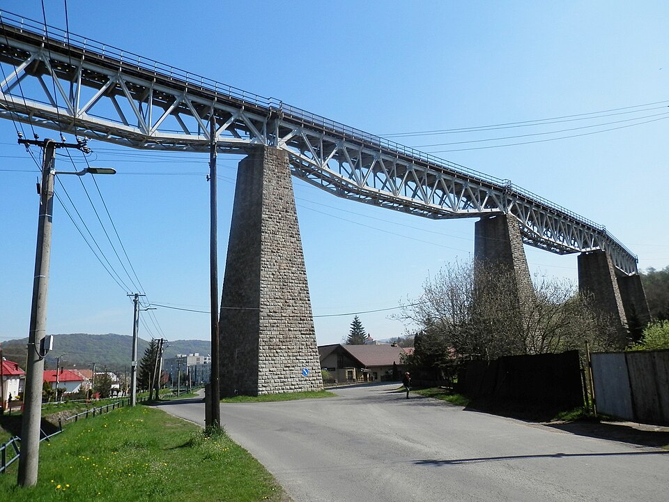 하누쇼우체 철도 고가교 (Hanušovský Viaduct · Hanušovský viadukt) 여행 추천 - 로드트립