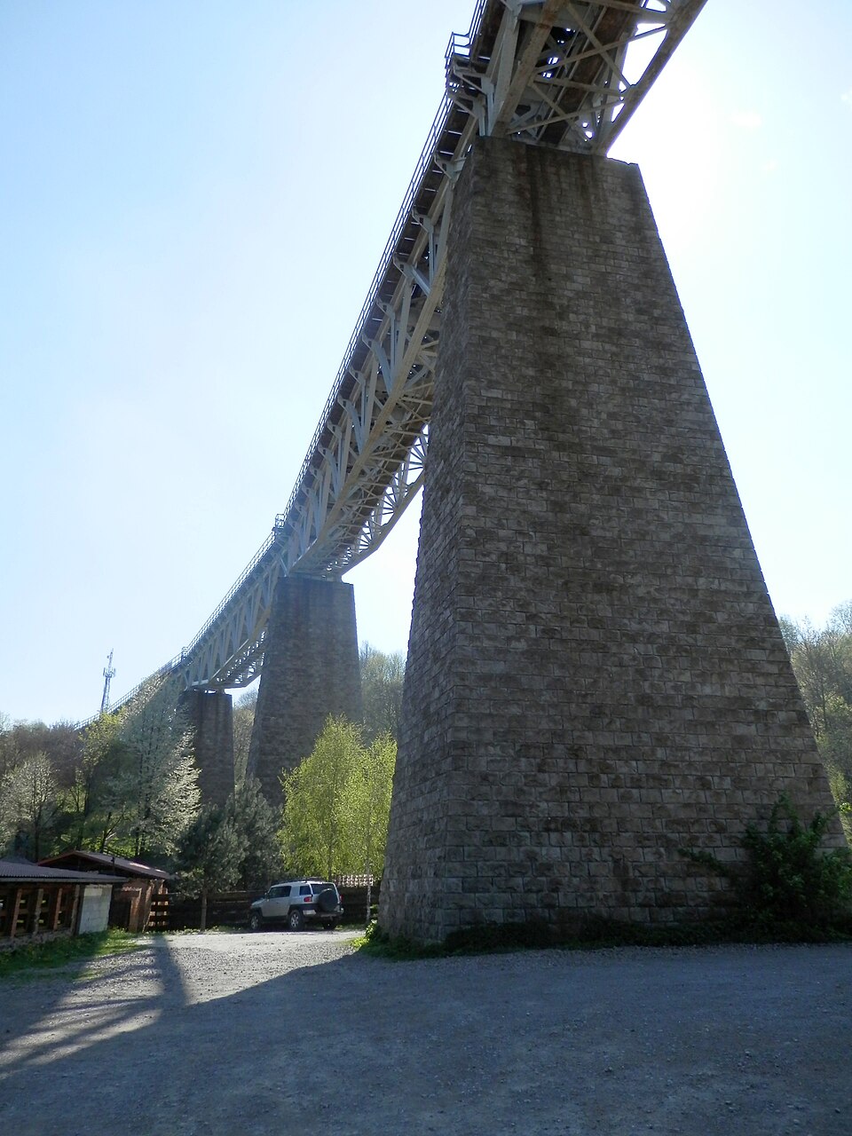하누쇼우체 철도 고가교 (Hanušovský Viaduct · Hanušovský viadukt) 여행 추천 - 로드트립