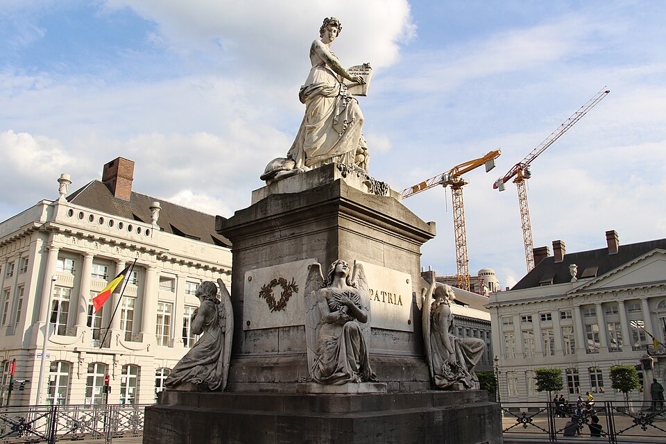 순교자 광장과 1830년 혁명기념비 (Place des Martyrs) 여행 추천 - 로드트립
